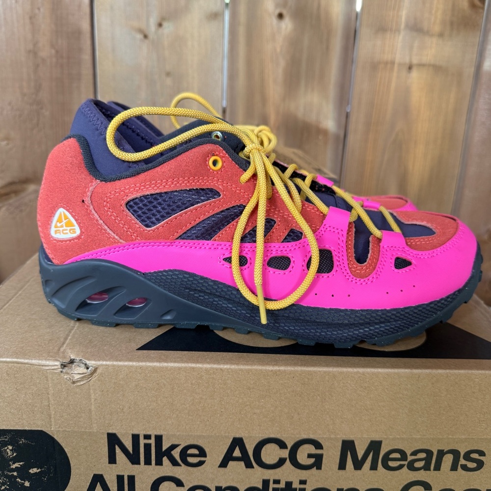 Nike ACG Air Exploraid pink and red sneakers/hiking shoes
